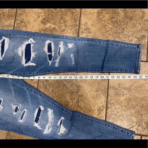 Women’s American eagle patched jeans size 14 long - Picture 11 of 12